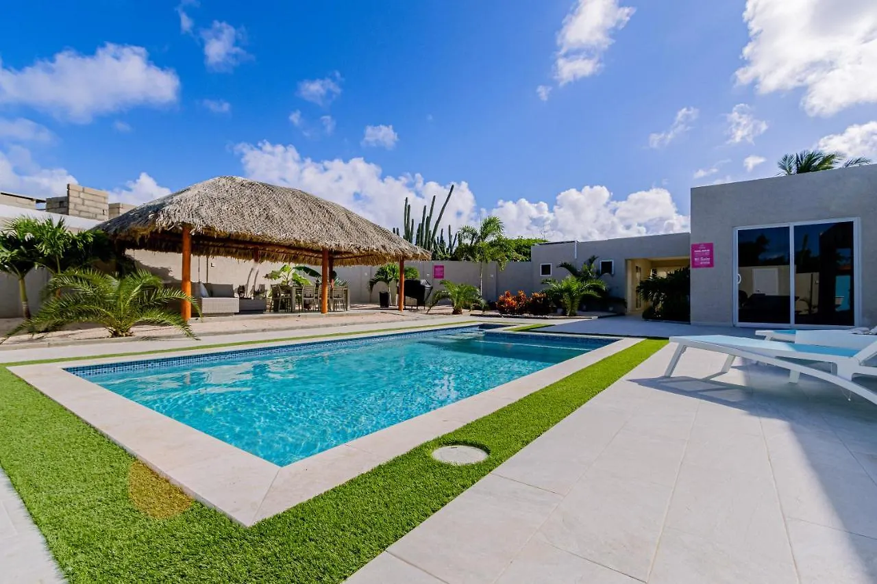 Turibana 50 G Villa Noord 0*,